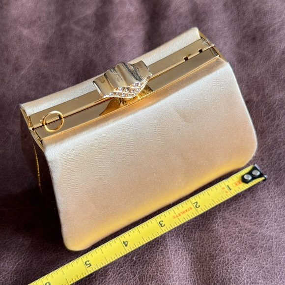 Vintage Jessica McClintock Gold Satin Clutch - Picture 3 of 10
